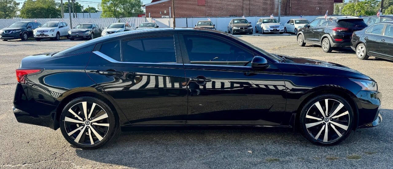 Used 2020 Nissan Altima 2.5 SR FWD image 6