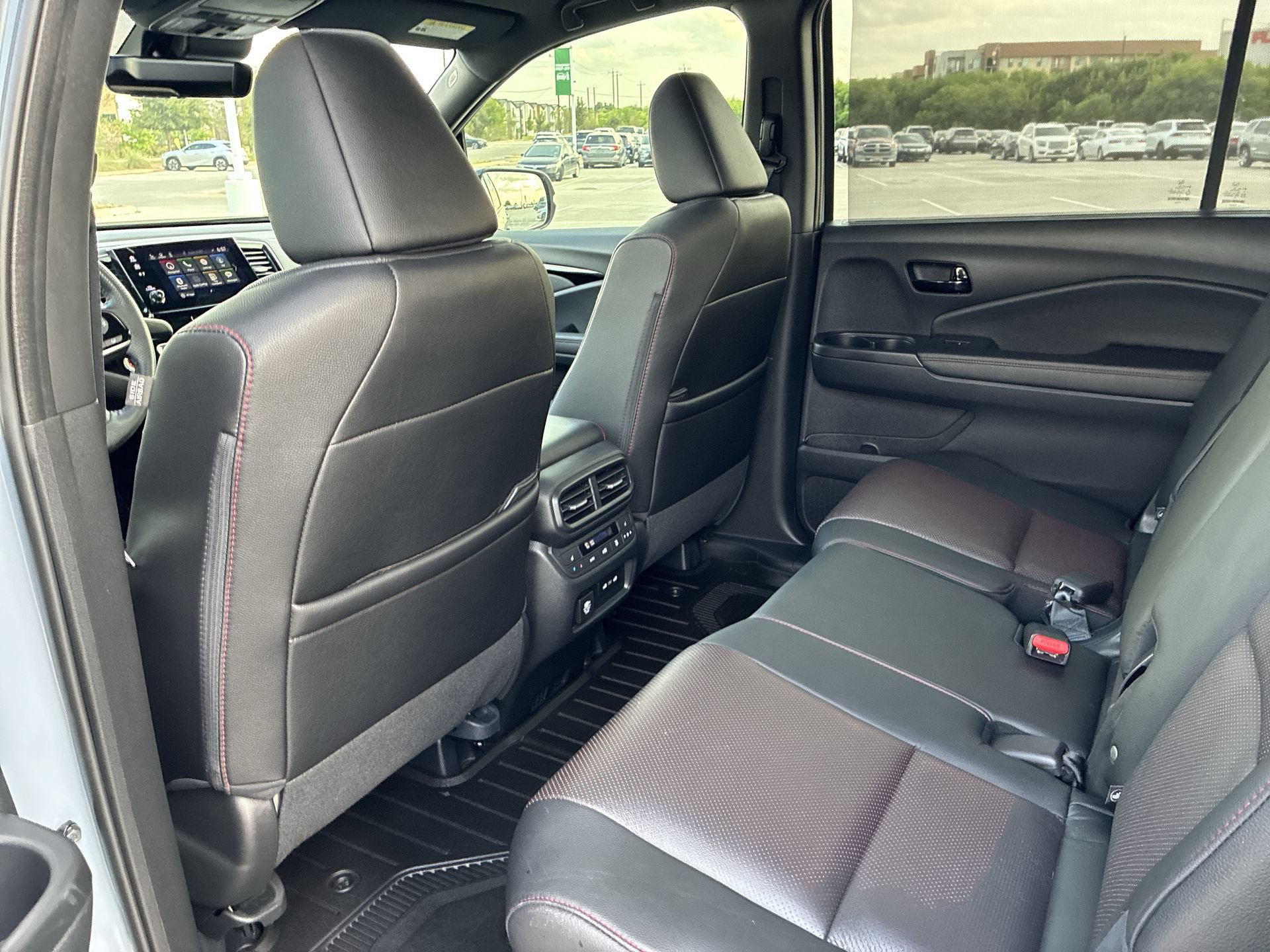 Certified 2024 Honda Passport Black Edition image 21