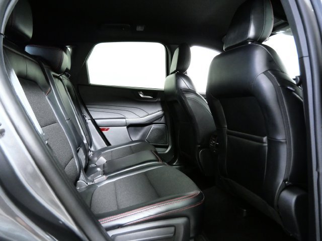 Certified 2025 Ford Escape ST-Line AWD/4WD image 11
