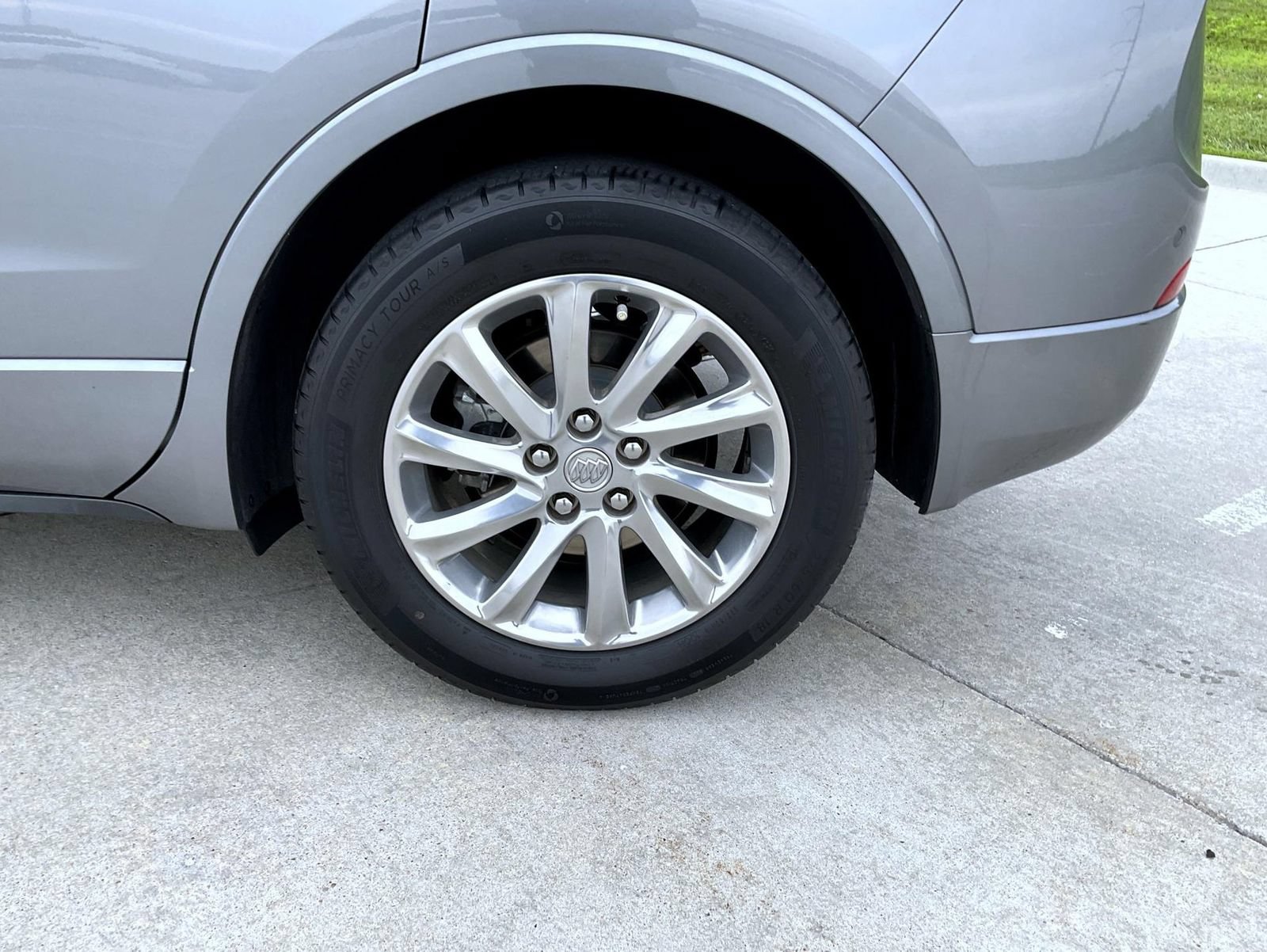 Used 2020 Buick Envision Essence FWD image 22