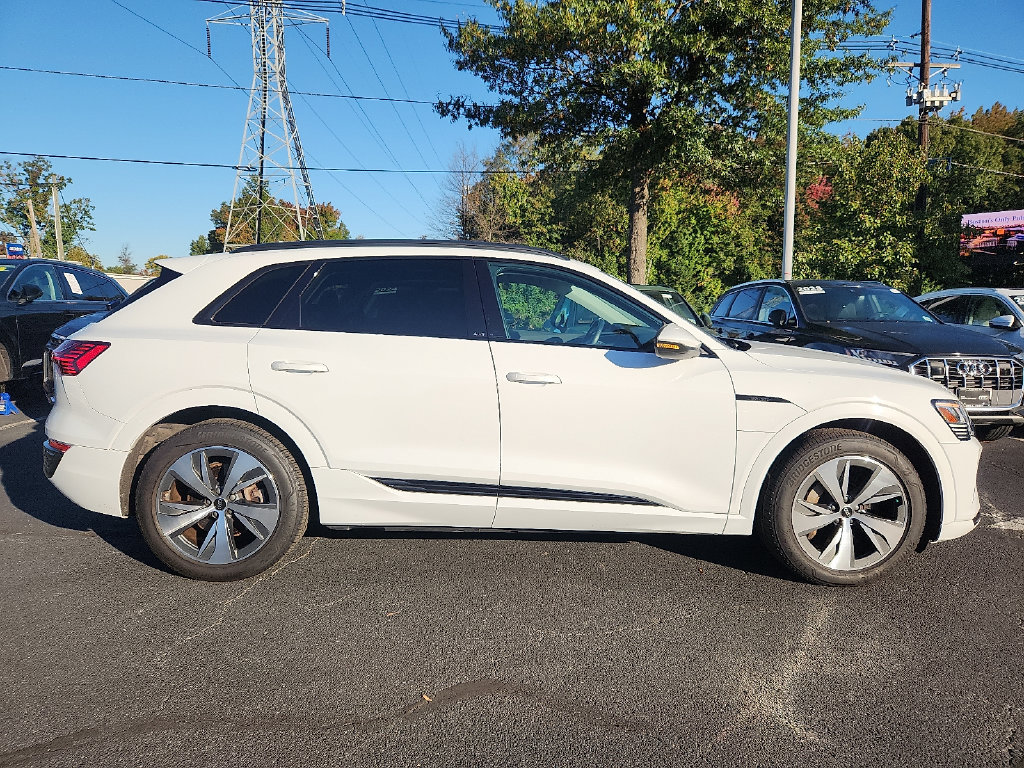 Certified 2024 Audi Q8 e-tron Premium AWD/4WD image 13