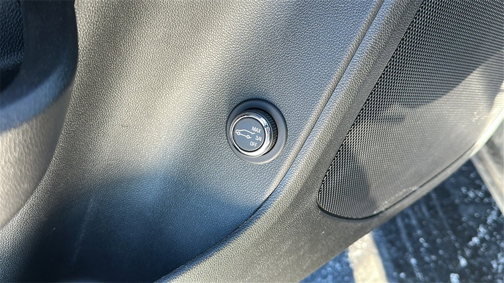 Used 2023 Chevrolet Blazer LT w/ Convenience Package image 13