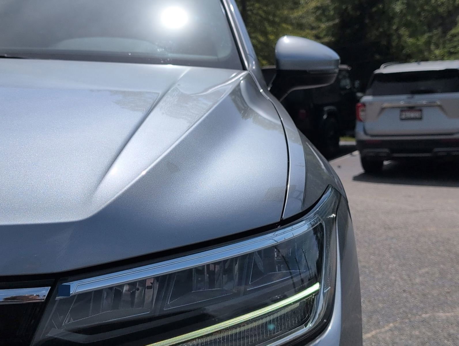 Used 2024 Volkswagen Tiguan Wolfsburg Edition image 12