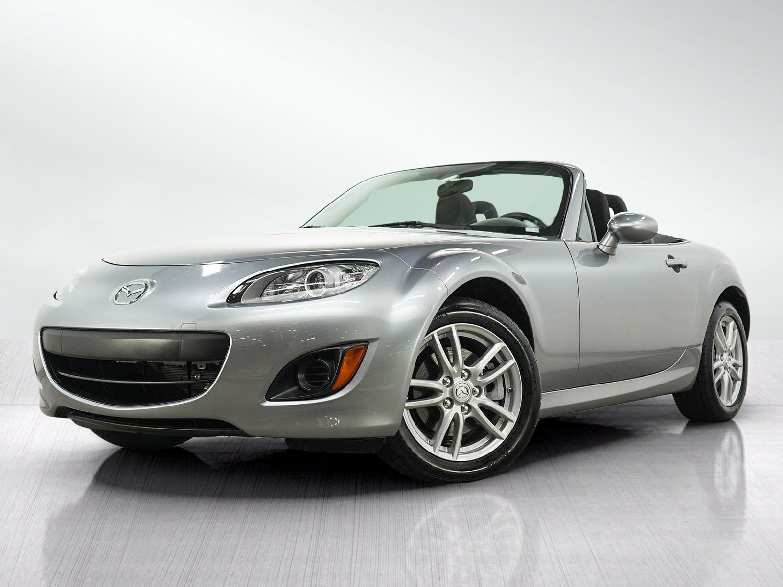 Used 2011 MAZDA MX-5 Miata Sport RWD image 2