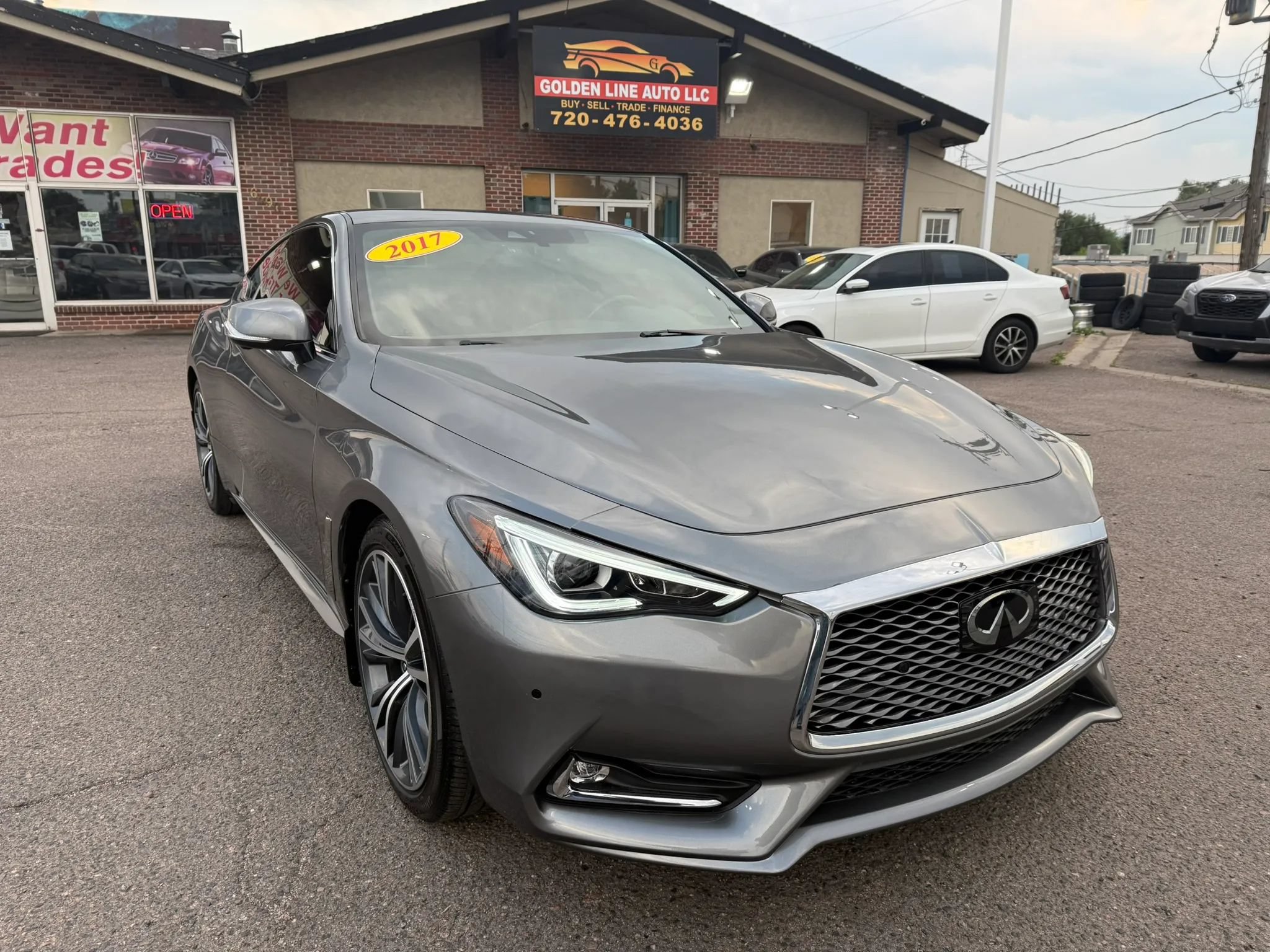 Used 2017 INFINITI Q60 3.0t w/ Premium Plus Package 3.0T AWD/4WD image 2