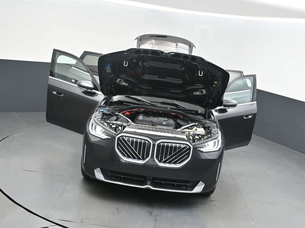 Used 2025 BMW X3 xDrive30i w/ Premium Package image 52