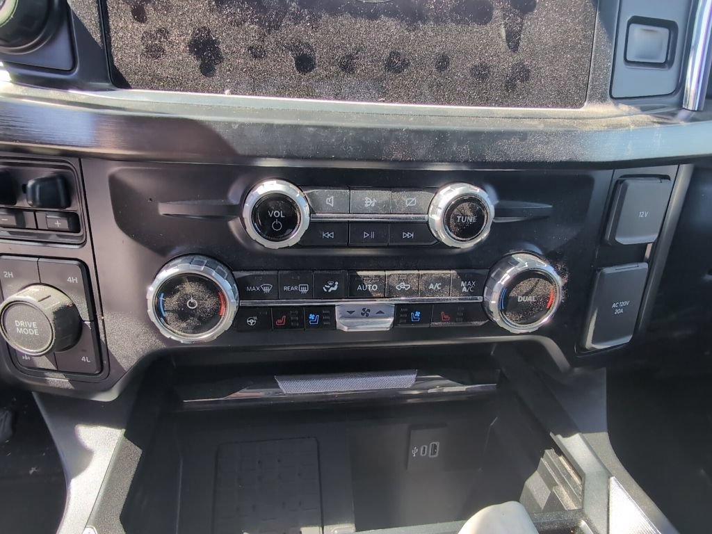 Used 2023 Ford F350 Lariat w/ Lariat Ultimate Package AWD/4WD image 19