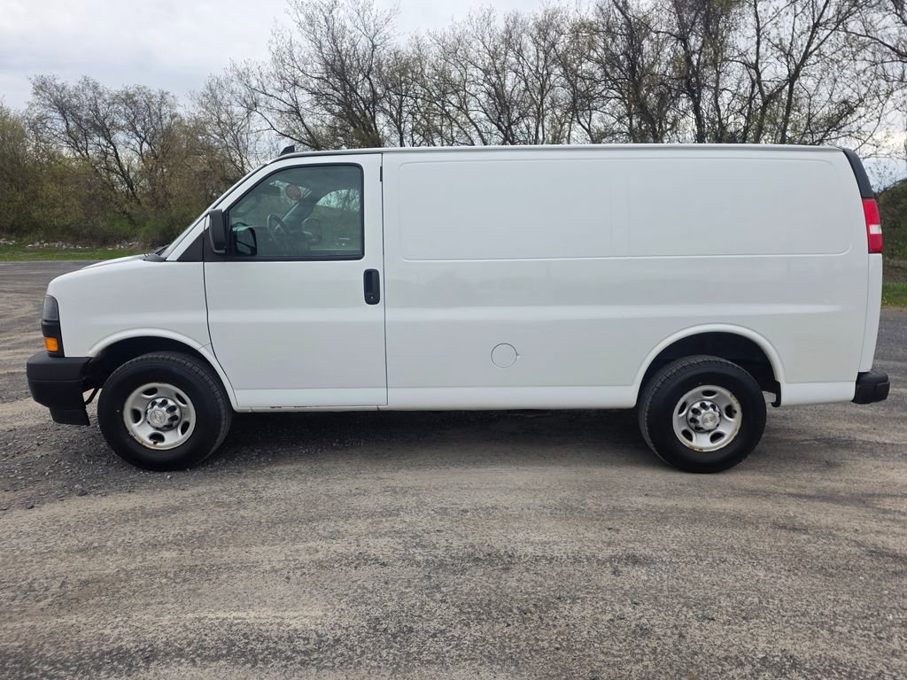 Used 2019 Chevrolet Express 2500 w/ Driver Convenience Package RWD image 8