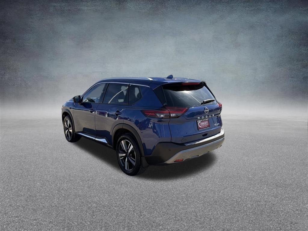 Used 2023 Nissan Rogue SL video 3