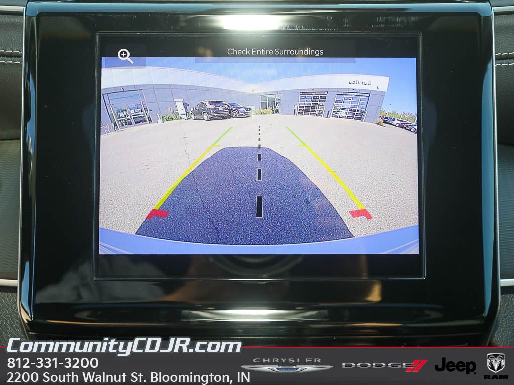 New 2025 Jeep Grand Cherokee Laredo X w/ Luxury Tech Group I image 14