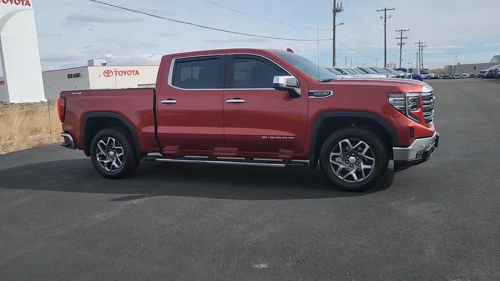 Used 2024 GMC Sierra 1500 SLT w/ SLT Premium Plus Package image 3