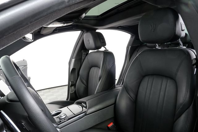 Used 2022 Maserati Ghibli Modena Q4 image 2