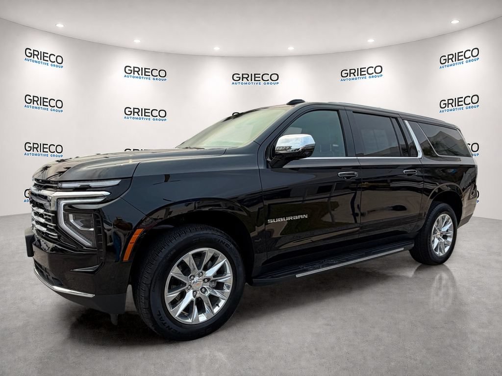 Used 2025 Chevrolet Suburban Premier AWD/4WD image 3