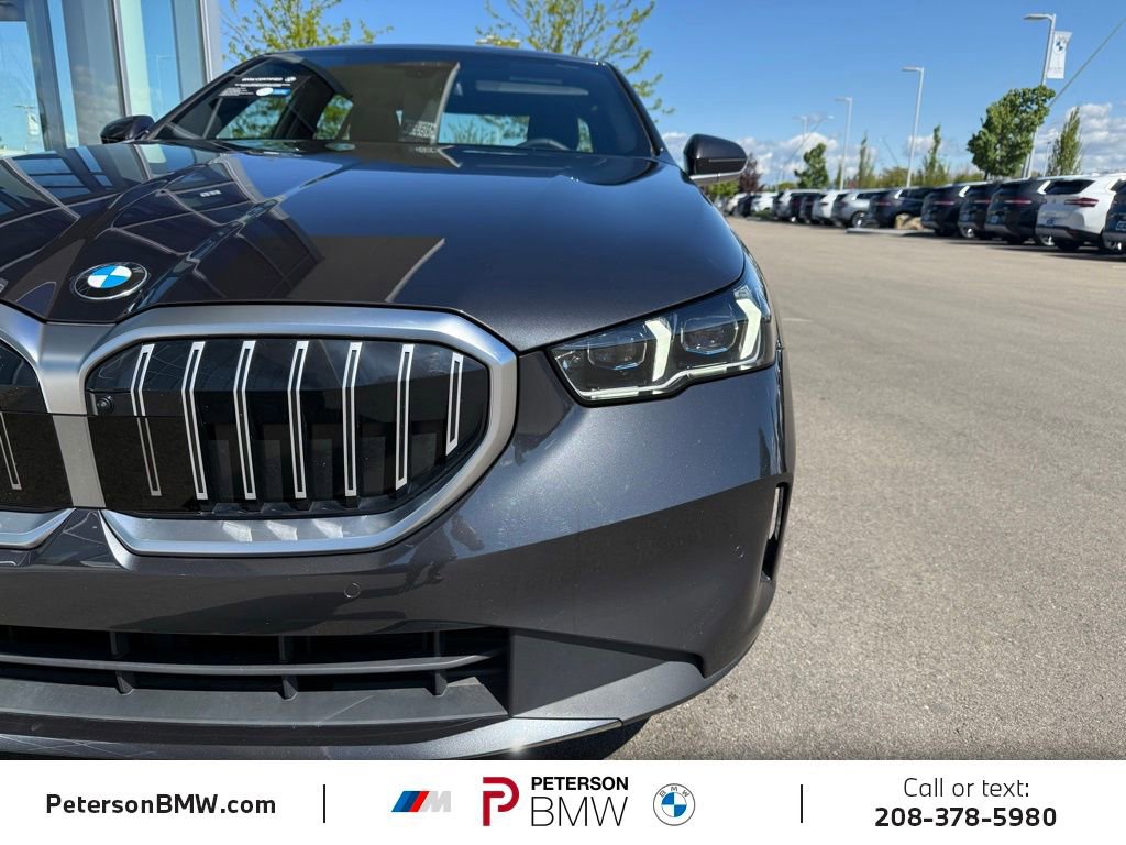 Certified 2025 BMW 530i xDrive AWD/4WD image 33