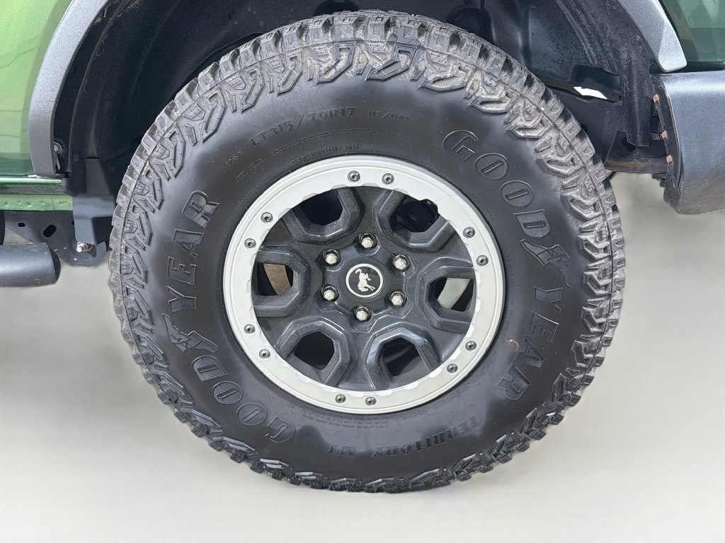 Certified 2023 Ford Bronco Big Bend w/ Sasquatch Package AWD/4WD image 28