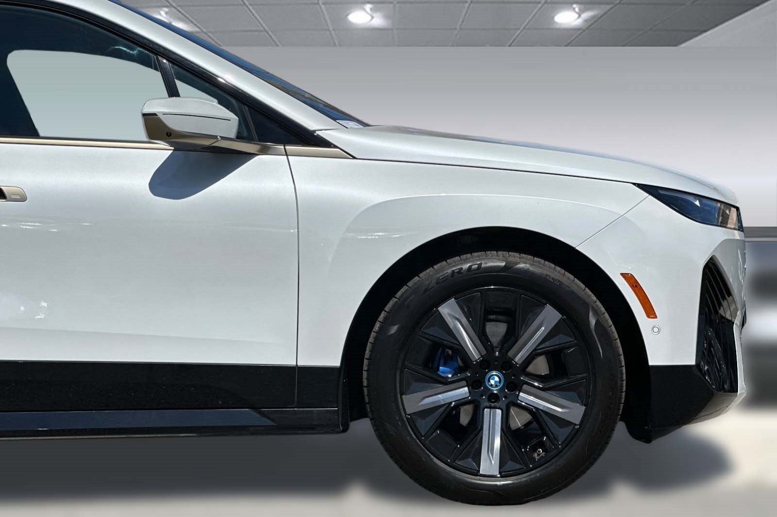 Certified 2023 BMW iX M60 w/ Executive Package AWD/4WD image 36