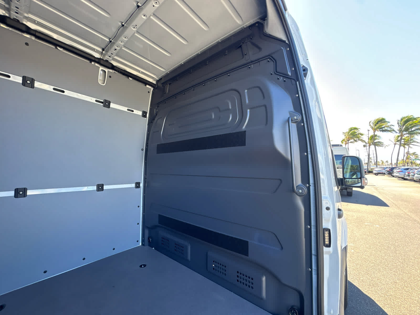 Used 2026 Mercedes-Benz Sprinter 2500 image 9