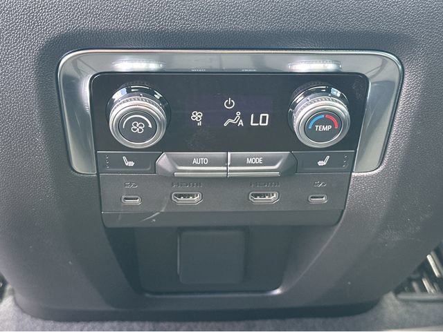 New 2026 GMC Yukon AT4 w/ AT4 Premium Plus Package AWD/4WD image 8