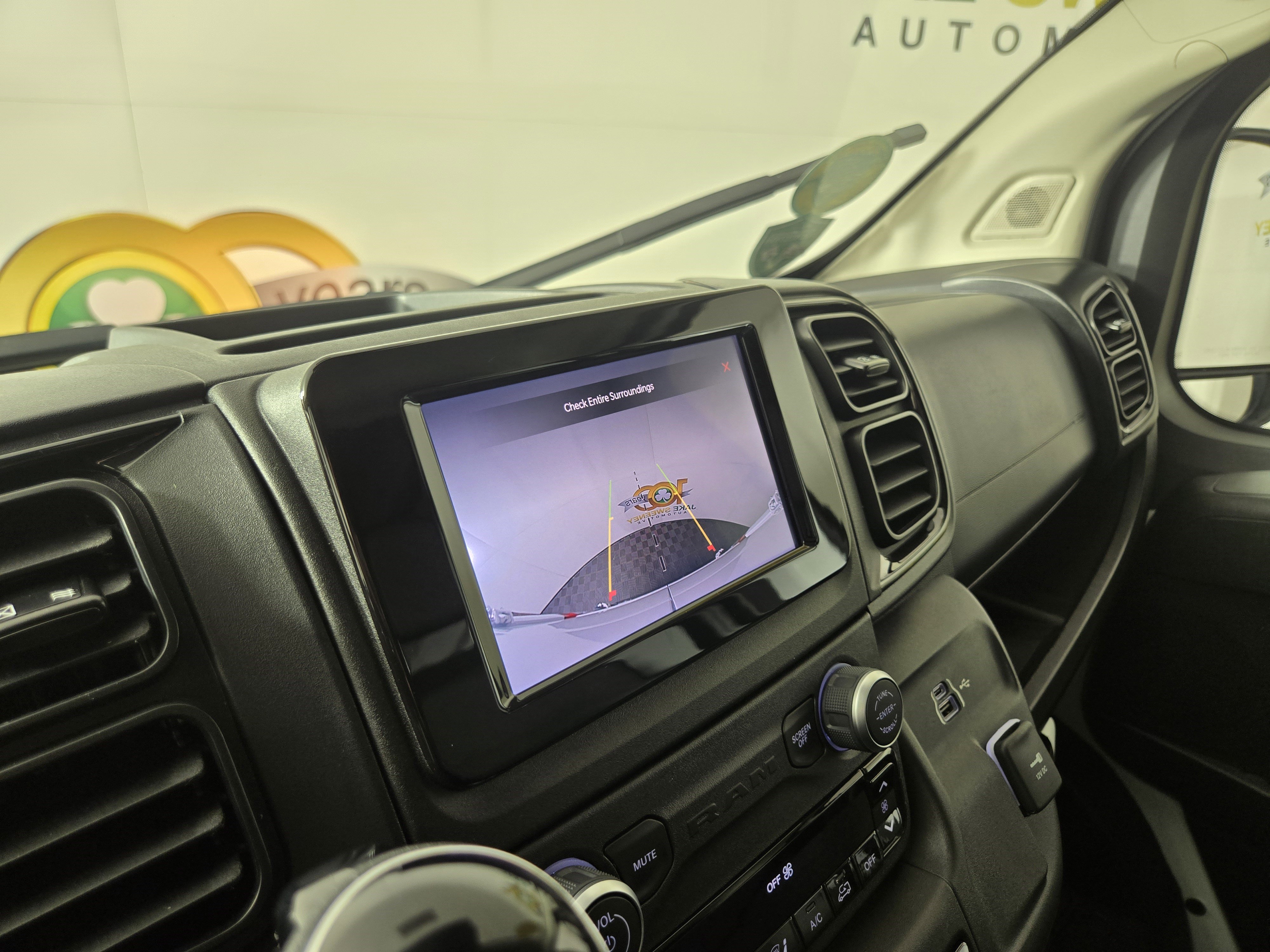 Used 2024 RAM ProMaster 2500 w/ Convenience Group image 21