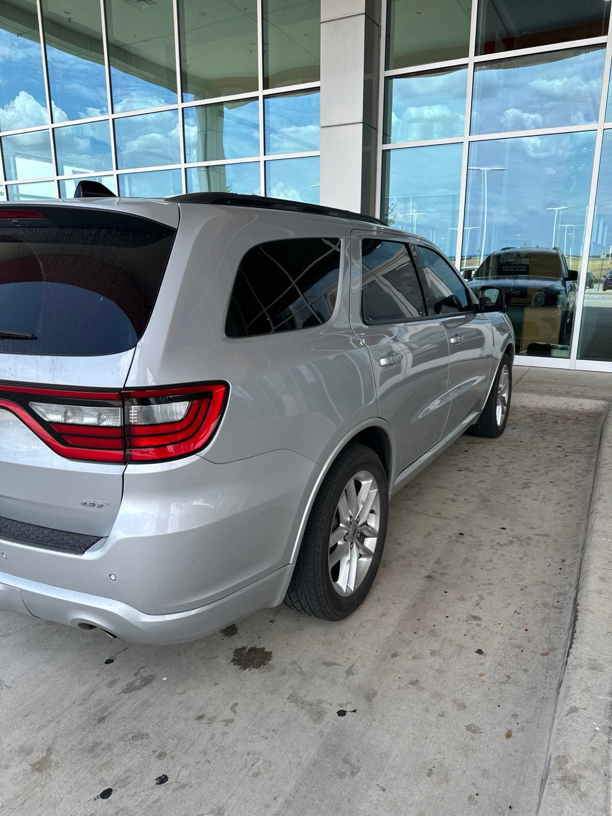 Used 2024 Dodge Durango GT RWD image 14