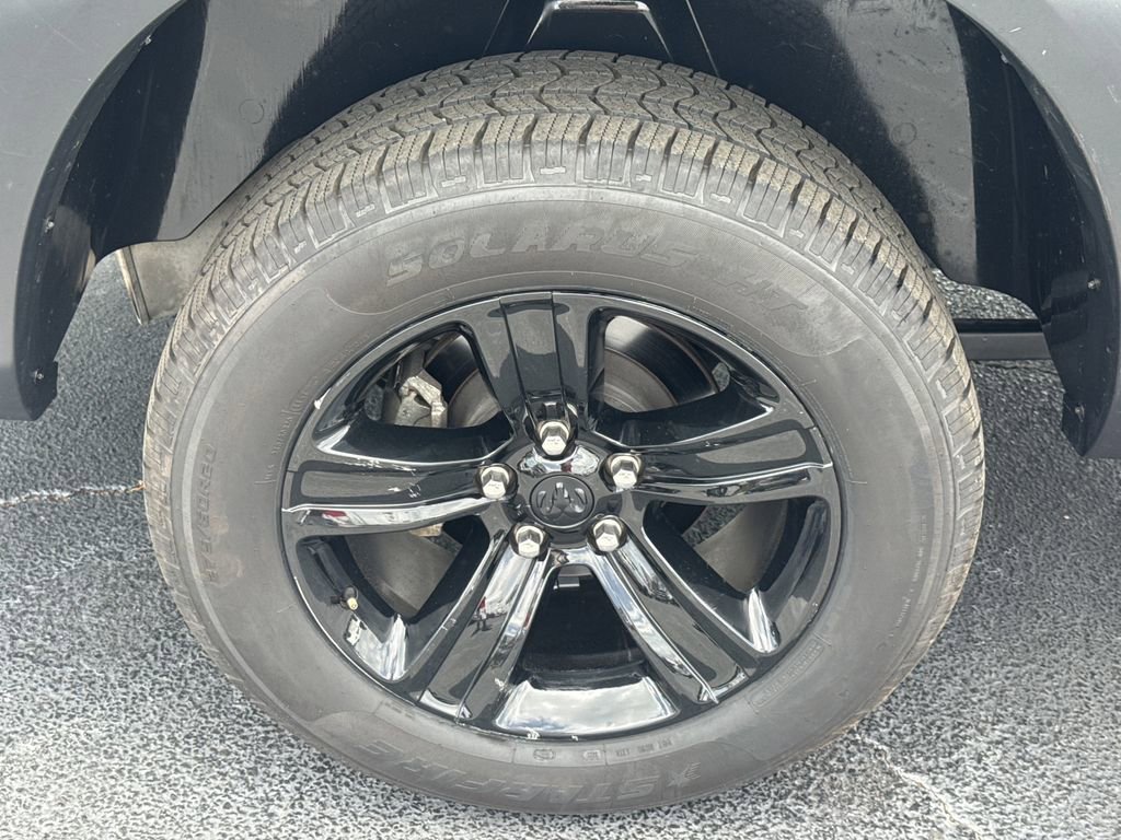 Used 2024 RAM 1500 Classic Warlock AWD/4WD image 17
