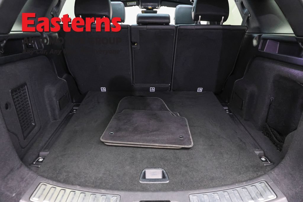 Used 2021 Land Rover Discovery Sport SE R-Dynamic AWD/4WD image 9