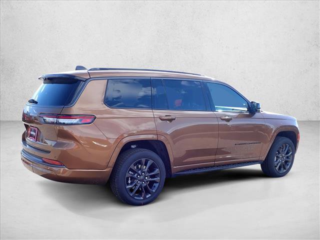 New 2026 Jeep Grand Cherokee L Limited AWD/4WD image 4