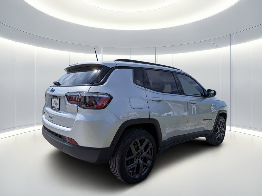 New 2026 Jeep Compass Latitude AWD/4WD image 4