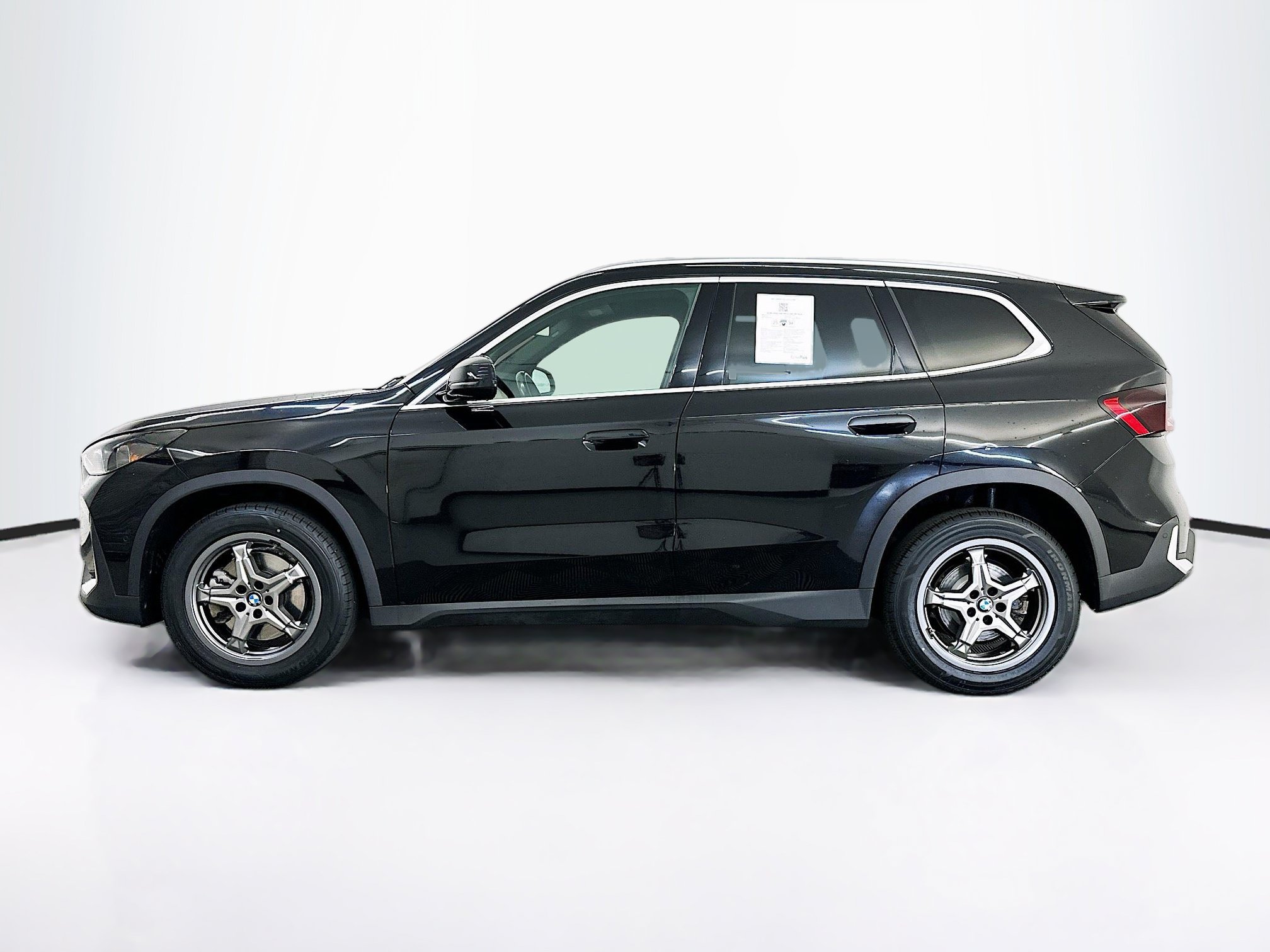 Used 2023 BMW X1 xDrive28i AWD/4WD image 4
