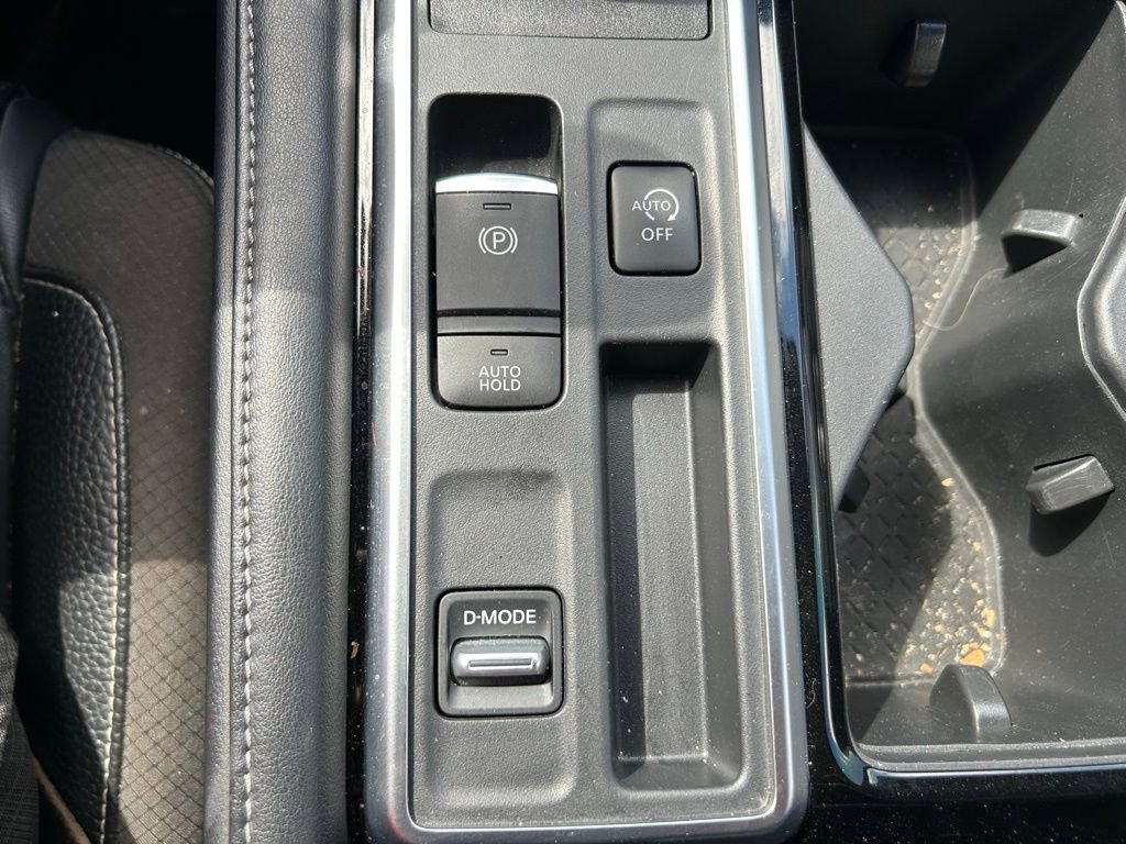 Used 2022 Nissan Pathfinder SL image 28