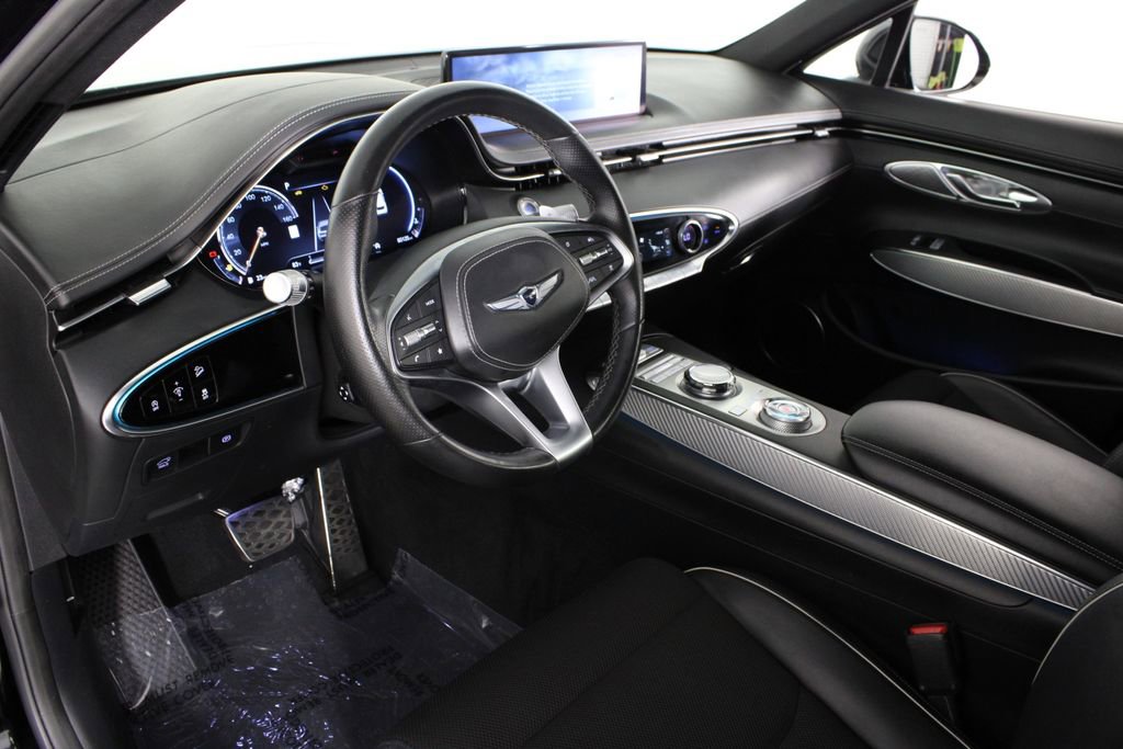 Used 2024 Genesis GV70 2.5T w/ Sport Prestige Package image 18