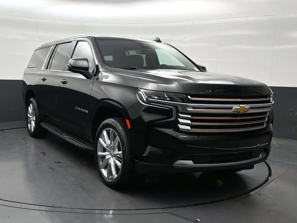 Used 2023 Chevrolet Suburban High Country RWD image 8
