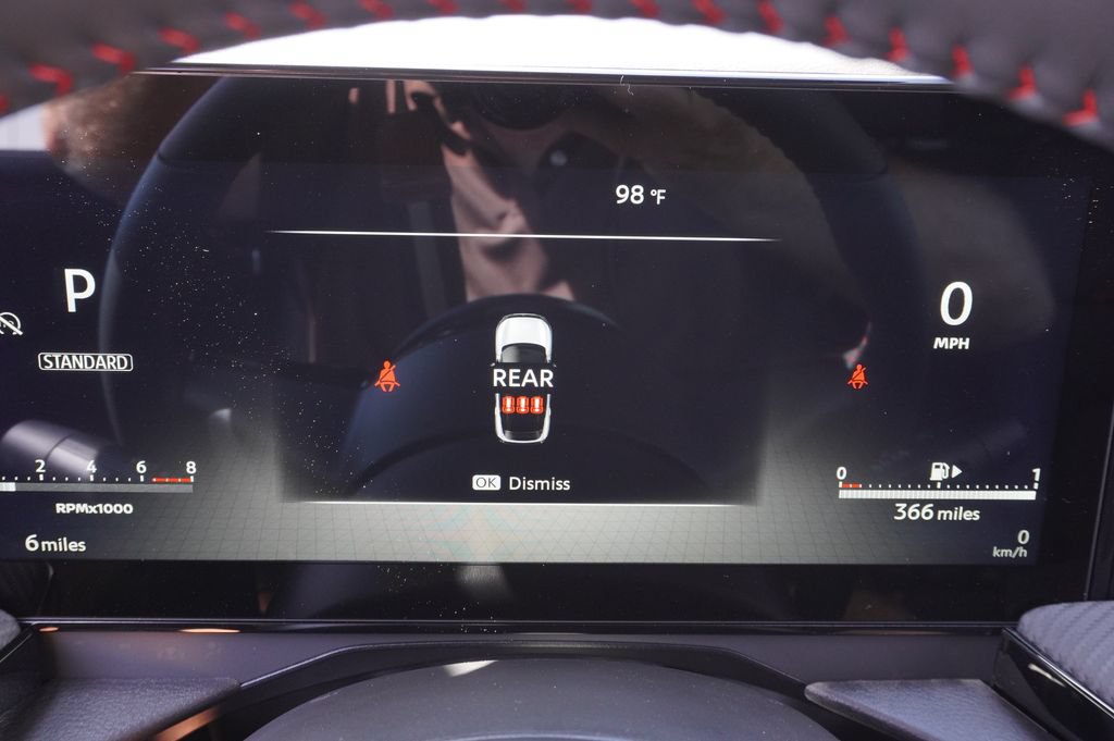 Certified 2025 Nissan Kicks SR FWD image 20