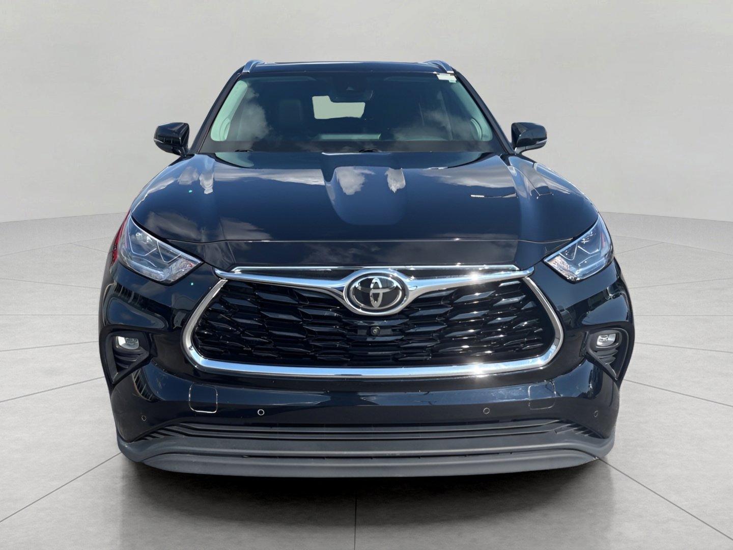 Used 2020 Toyota Highlander Limited AWD/4WD image 8