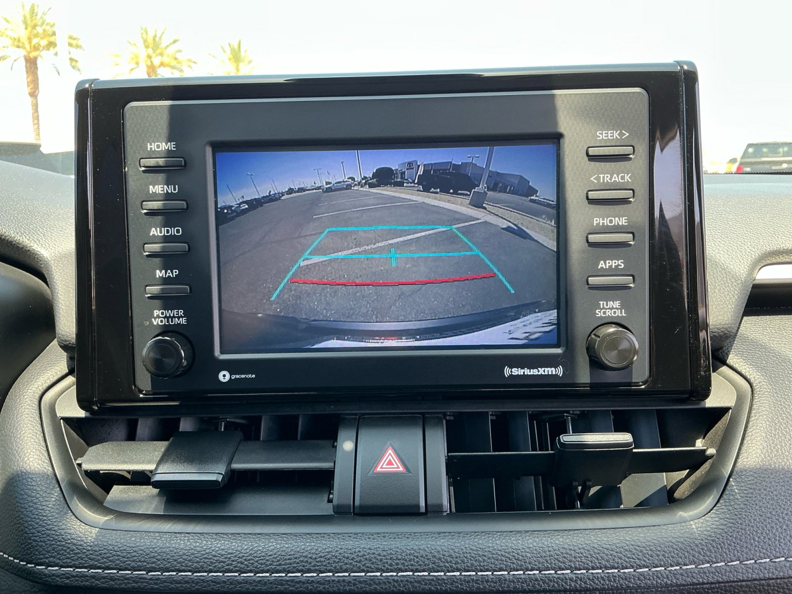 Used 2022 Toyota RAV4 LE AWD/4WD image 28