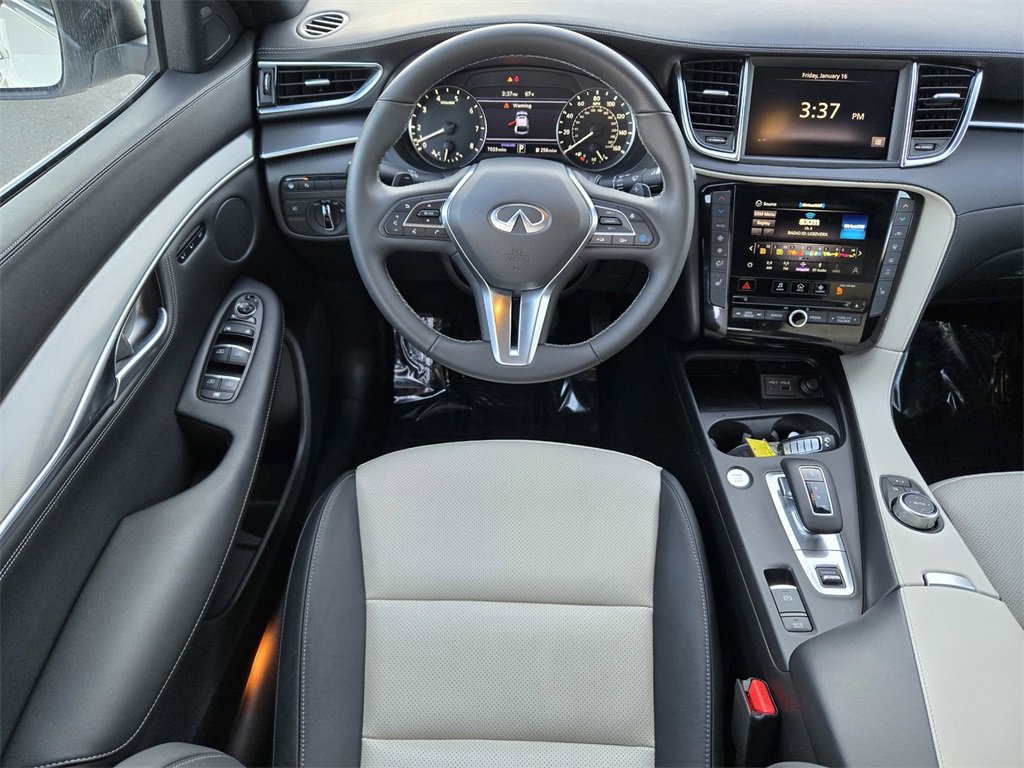 Certified 2025 INFINITI QX55 Luxe w/ Cargo Package image 11