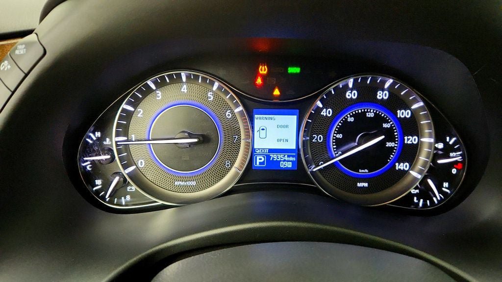 Used 2017 INFINITI QX80 4WD image 15