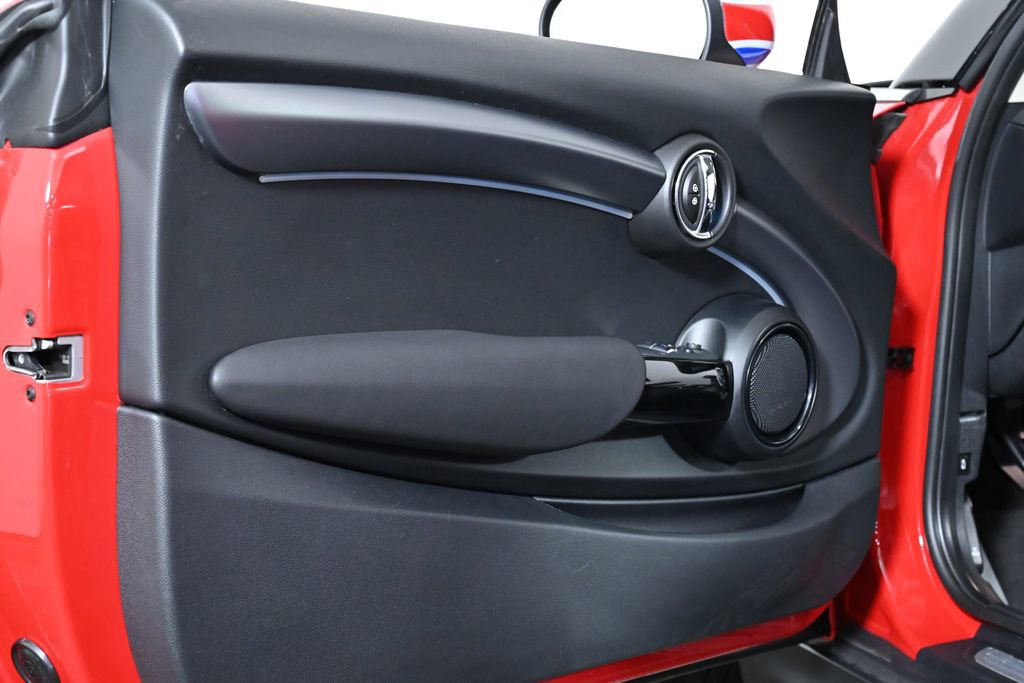 Certified 2024 MINI Cooper 2-Door Hardtop image 26