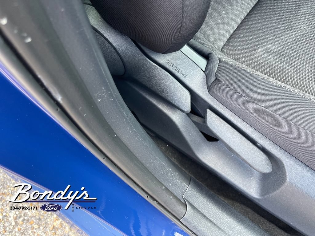 Used 2025 Toyota Camry LE FWD image 17