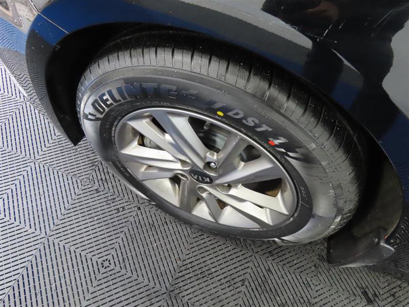 Used 2019 Kia Optima LX FWD image 6