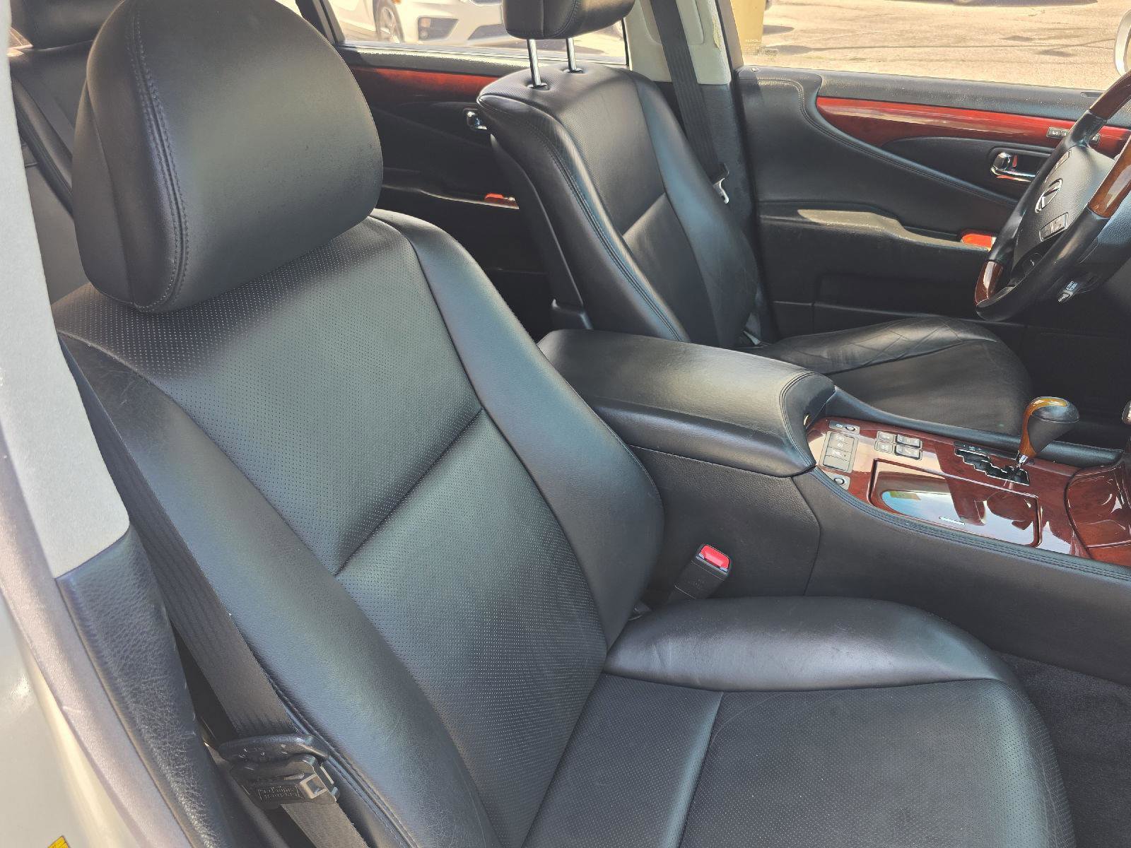 Used 2010 Lexus LS 460 L RWD image 30