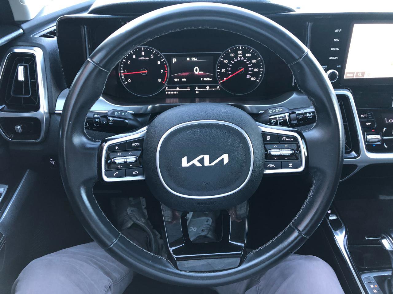 Used 2022 Kia Sorento SX AWD/4WD image 15
