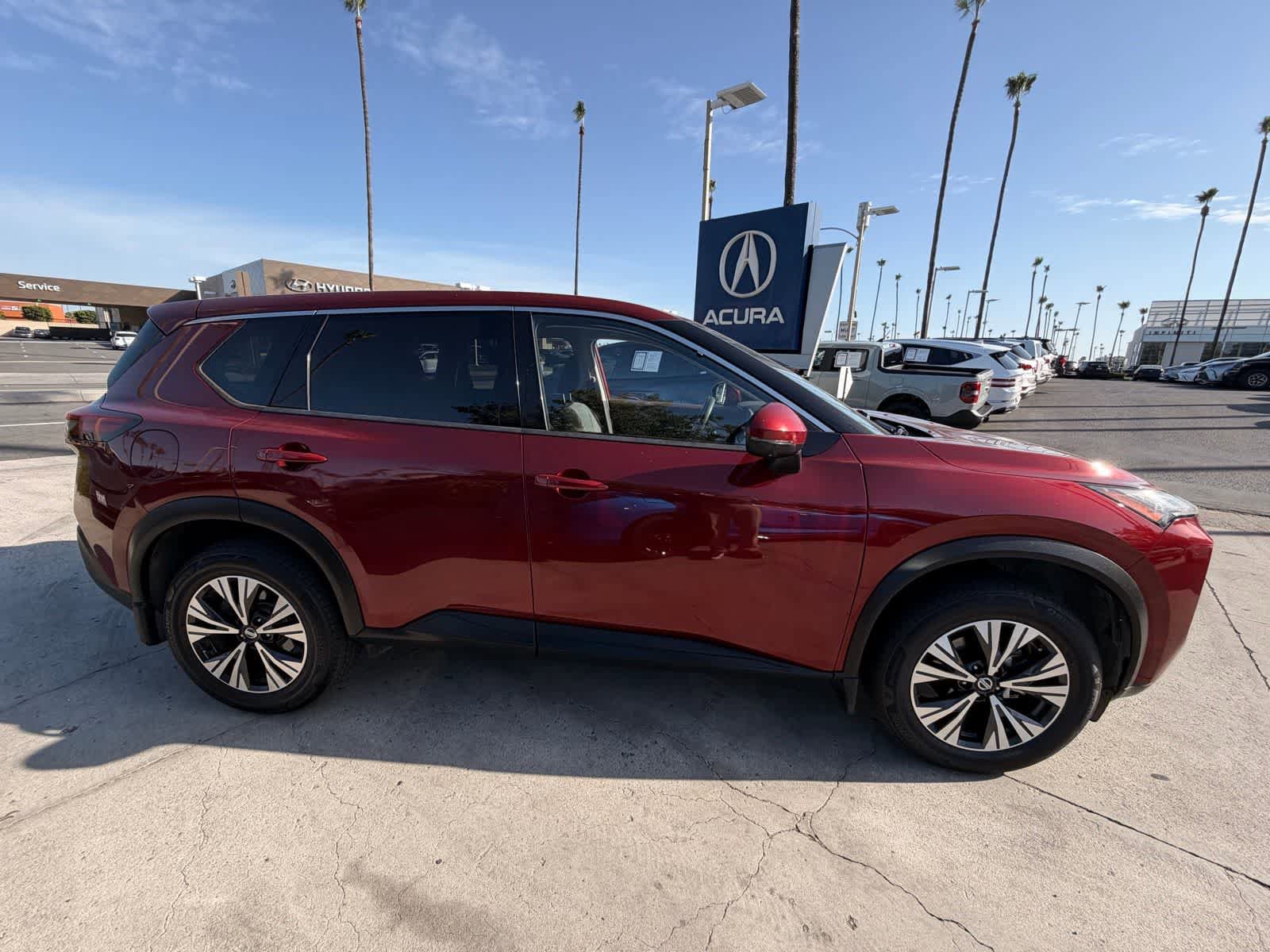 Used 2021 Nissan Rogue SV FWD image 4