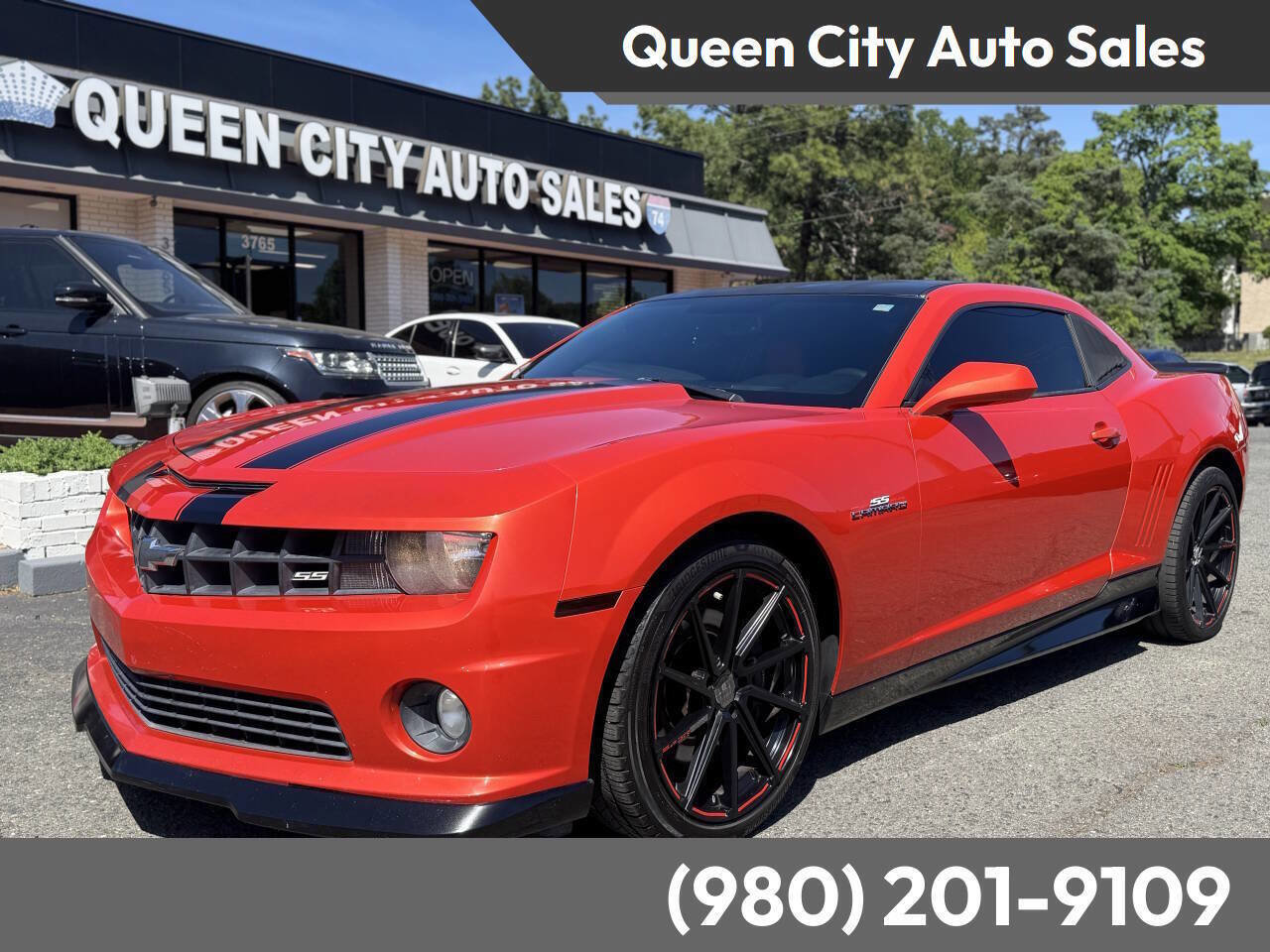 Used 2011 Chevrolet Camaro SS RWD image 1
