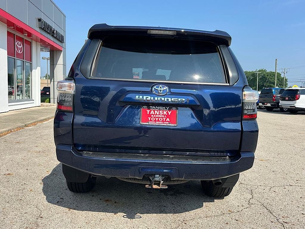Certified 2024 Toyota 4Runner SR5 AWD/4WD image 4