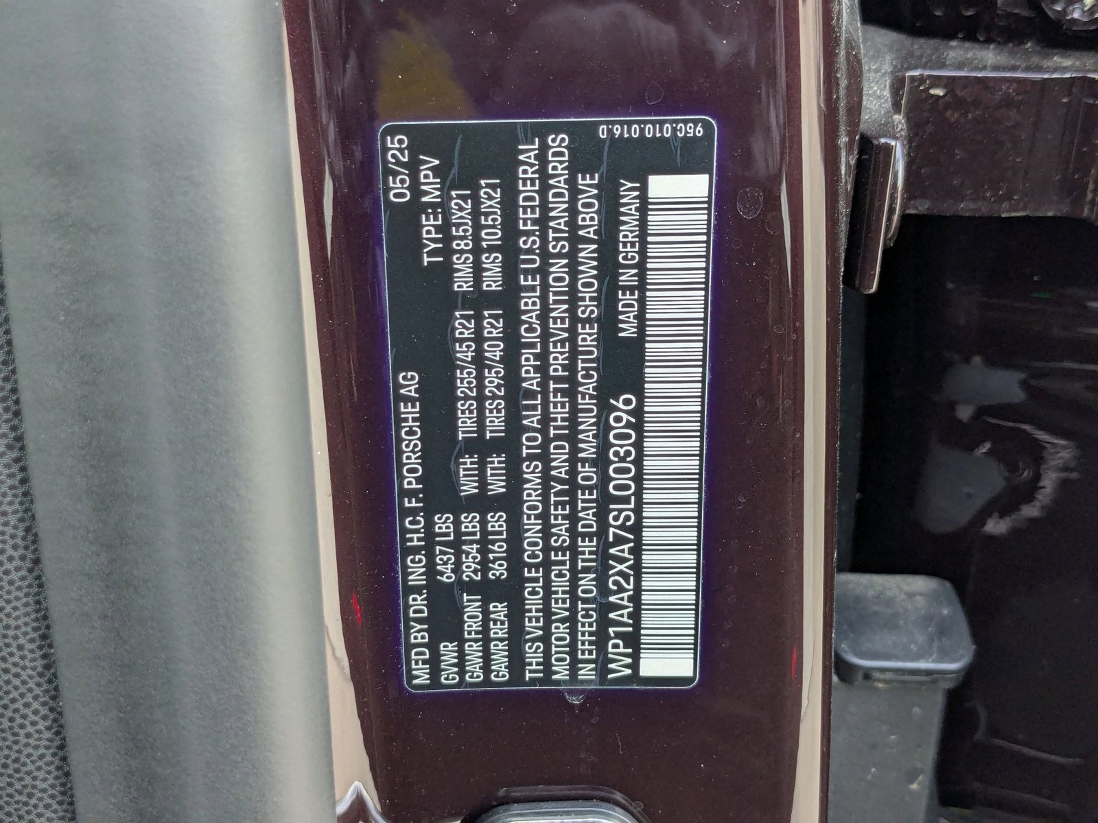 New 2025 Porsche Macan 4 Electric image 30