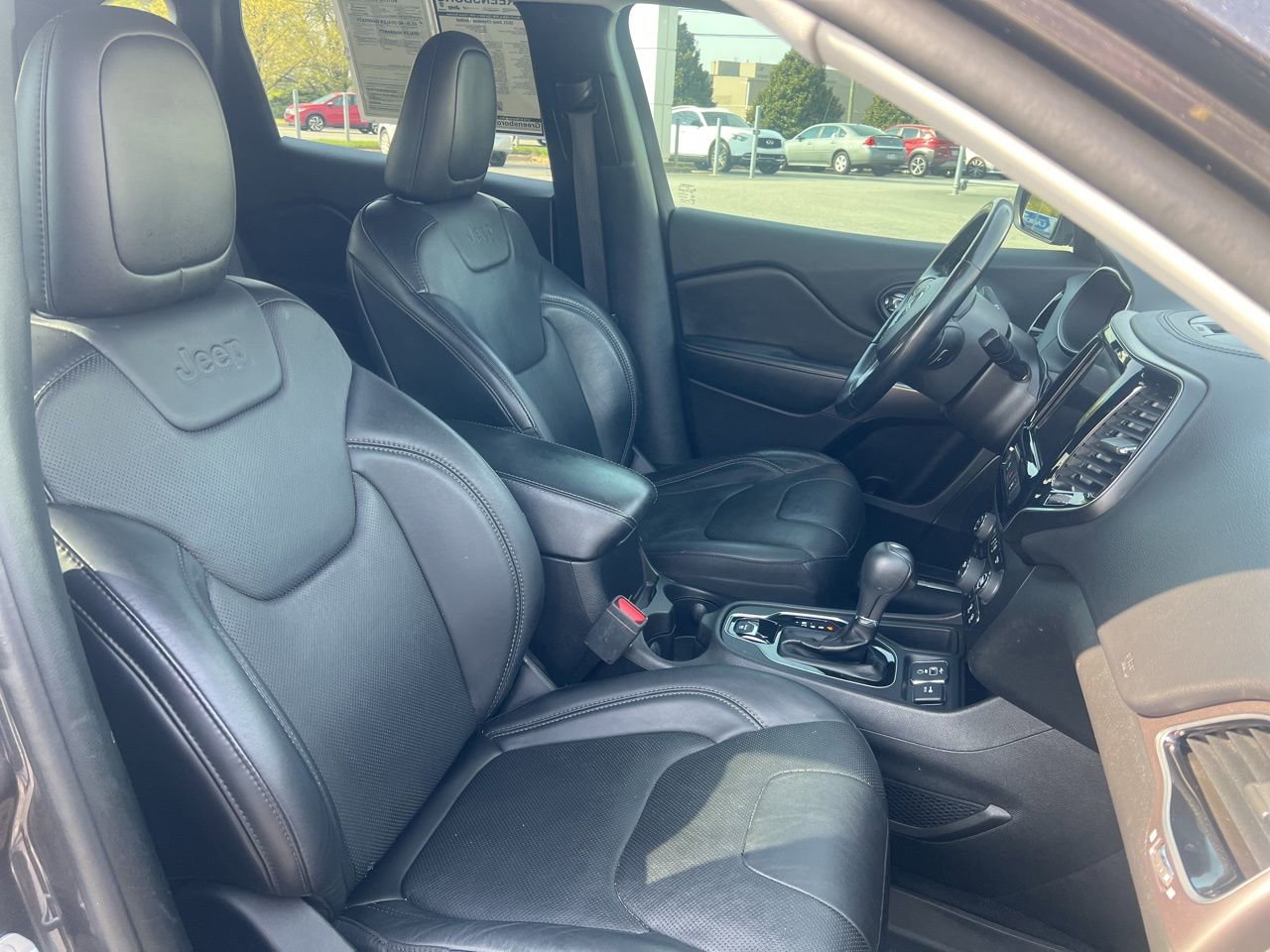 Used 2021 Jeep Cherokee Limited w/ Elite Package image 27