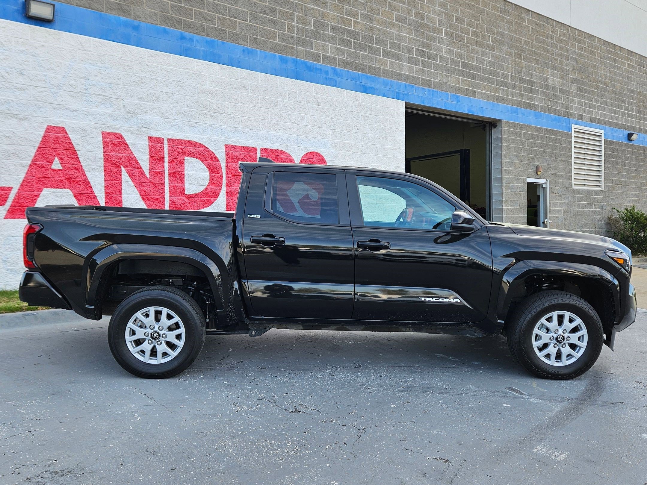 Used 2024 Toyota Tacoma 2WD Double Cab image 8
