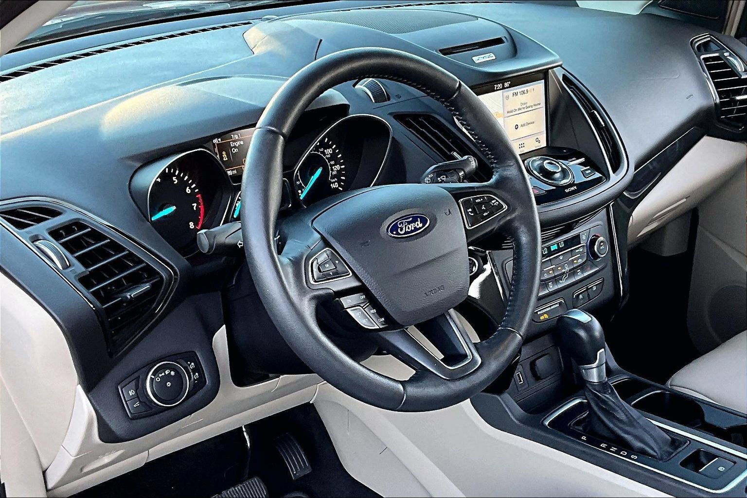 Used 2017 Ford Escape Titanium FWD image 12