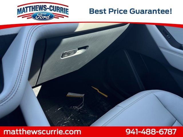 New 2026 Ford Explorer Active image 25